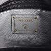 Bolso de mano Prada en cuero granulado gris - Detail D4 thumbnail