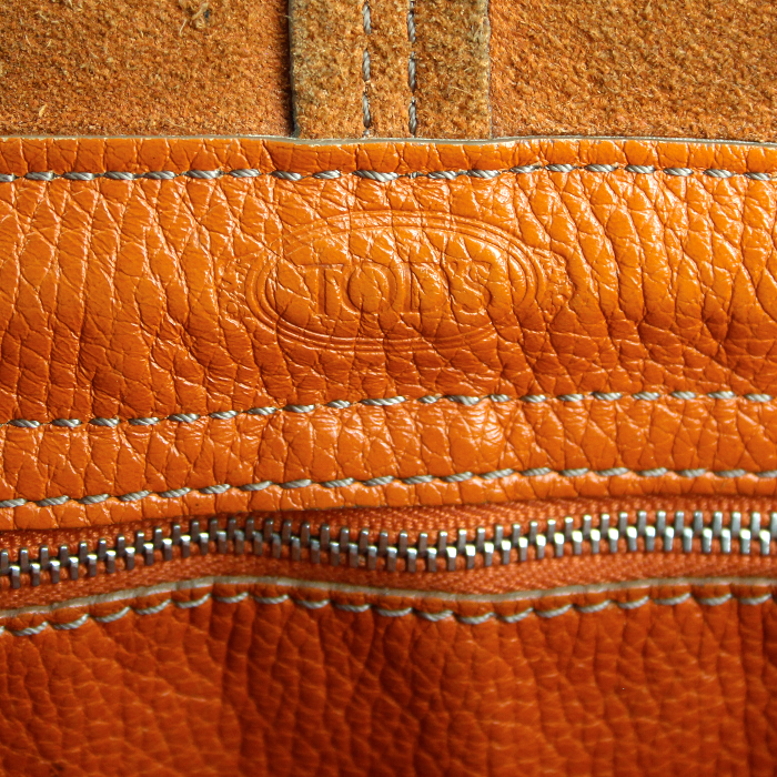 Tod's handbag in orange grained leather - Detail D3