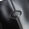 Tod's handbag in black leather - Detail D5 thumbnail