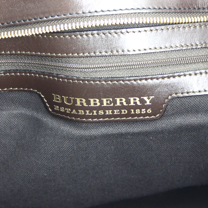 Sac à main Burberry en toile Haymarket beige et cuir marron - Detail D4