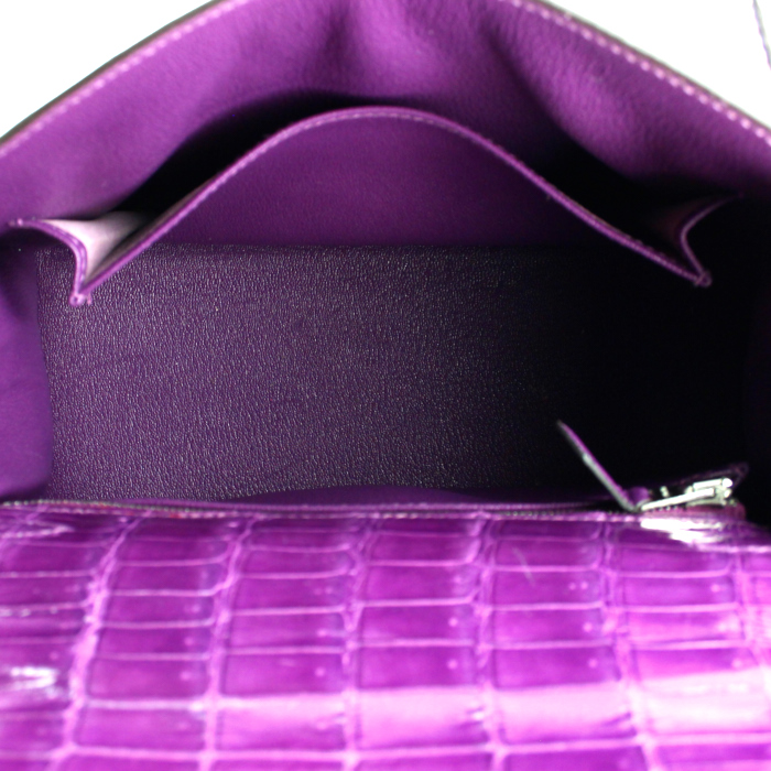 Bolso de mano Hermes Kelly 25 cm en cocodrilo violeta - Detail D3
