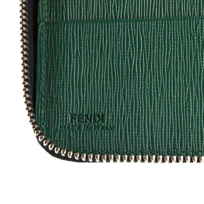 Portefeuille Fendi en toile monogram marron et cuir vert - Detail D4