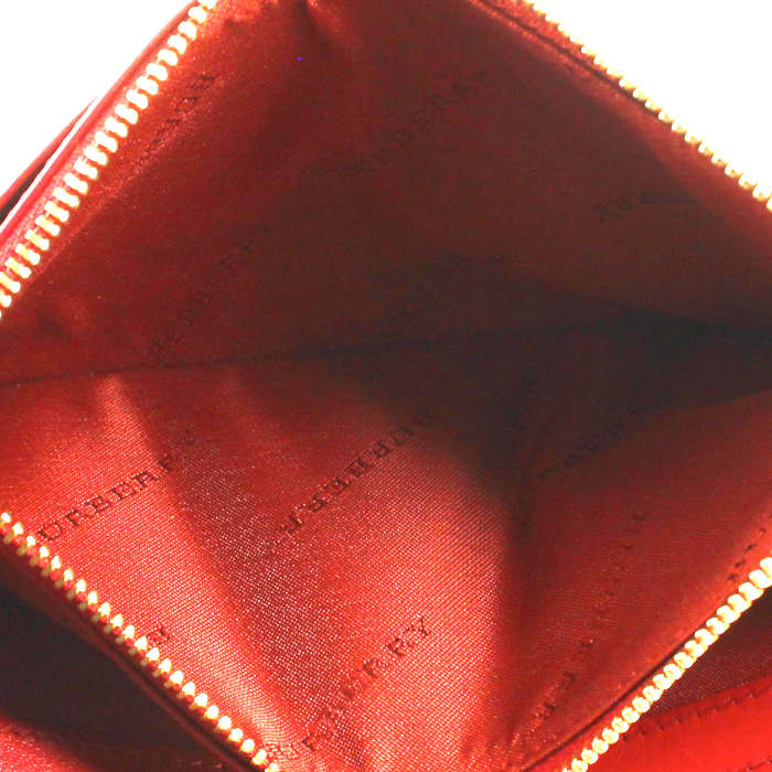 Portefeuille Burberry en cuir rouge et toile Haymarket - Detail D3