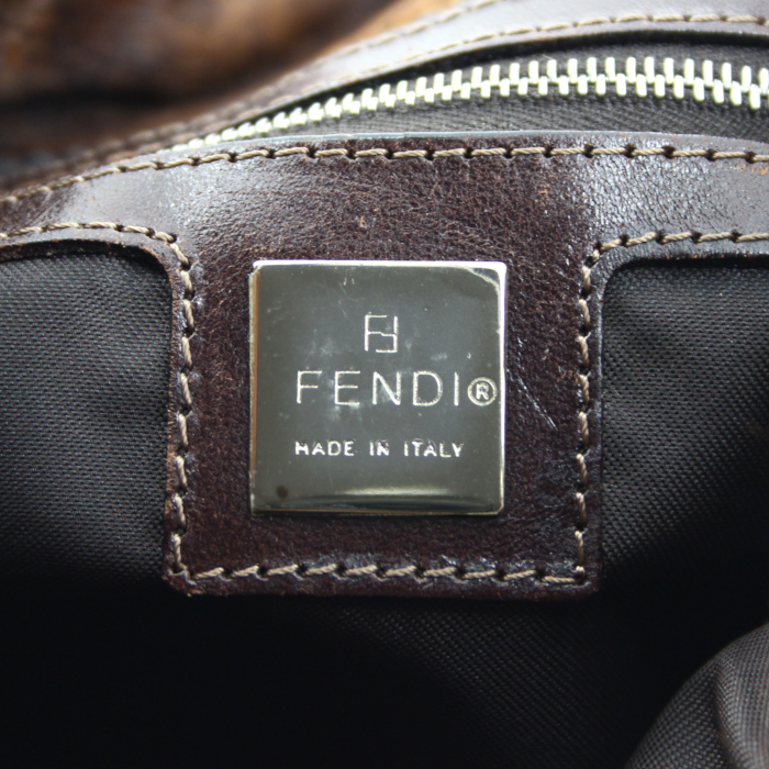 Fendi Big Mama handbag in foal and brown leather - Detail D3