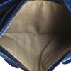 Bolsito de mano Marc Jacobs en cuero azul - Detail D4 thumbnail