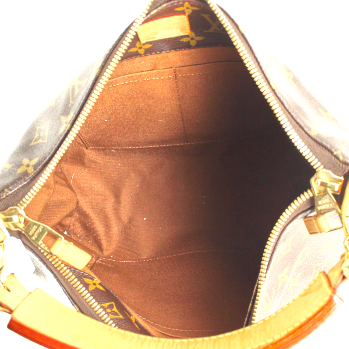 Louis Vuitton handbag in monogram canvas and natural leather - Detail D2