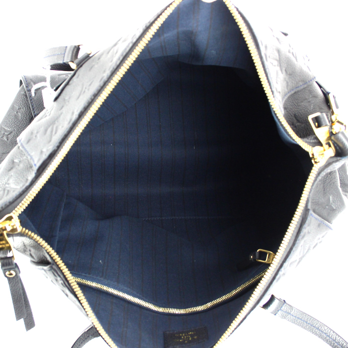 Louis Vuitton handbag in blue monogram leather - Detail D3