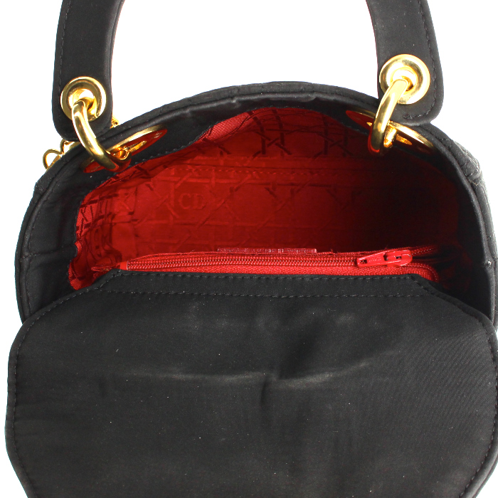 Bolso de mano Dior Lady Dior modelo pequeño en lona cannage negra - Detail D2