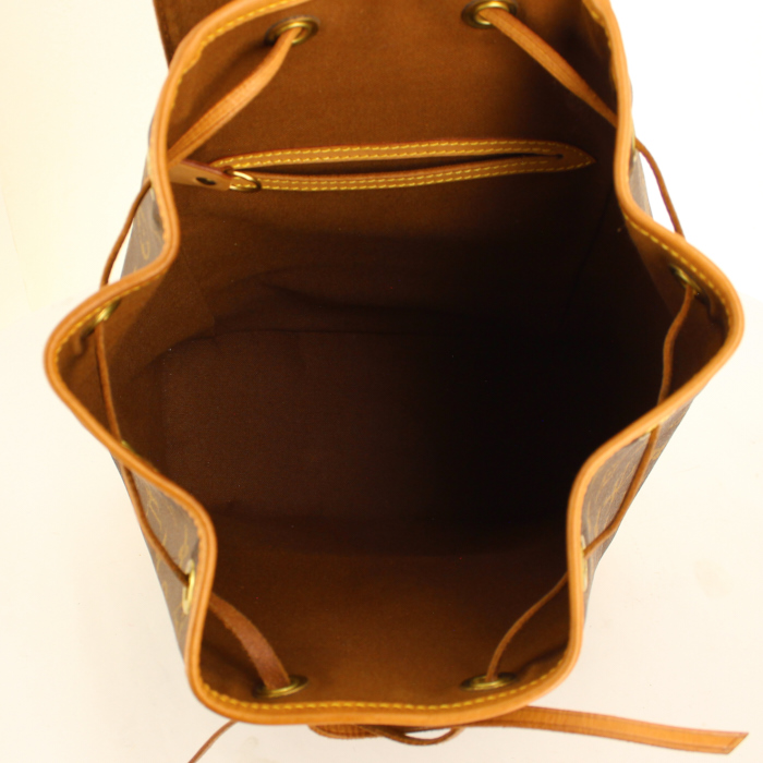 Mochila Louis Vuitton Montsouris en lona Monogram y cuero natural - Detail D2