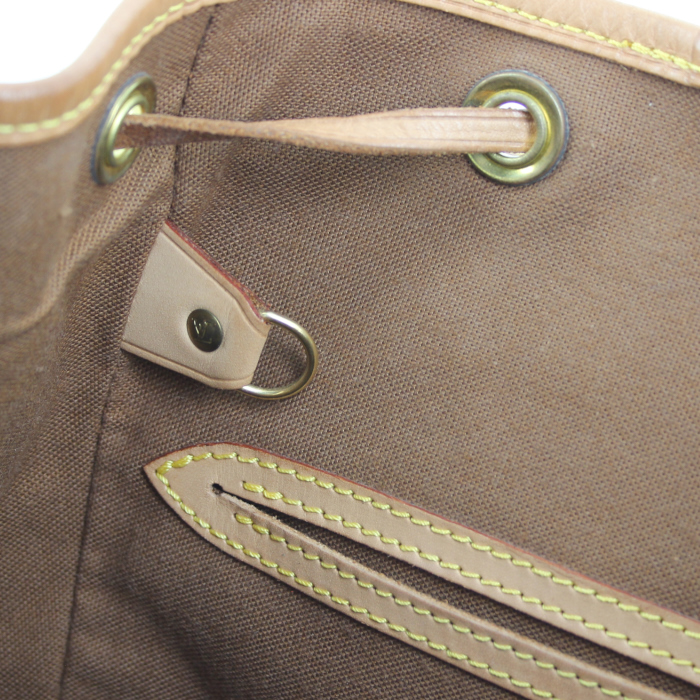 Mochila Louis Vuitton Montsouris en lona Monogram y cuero natural - Detail D3