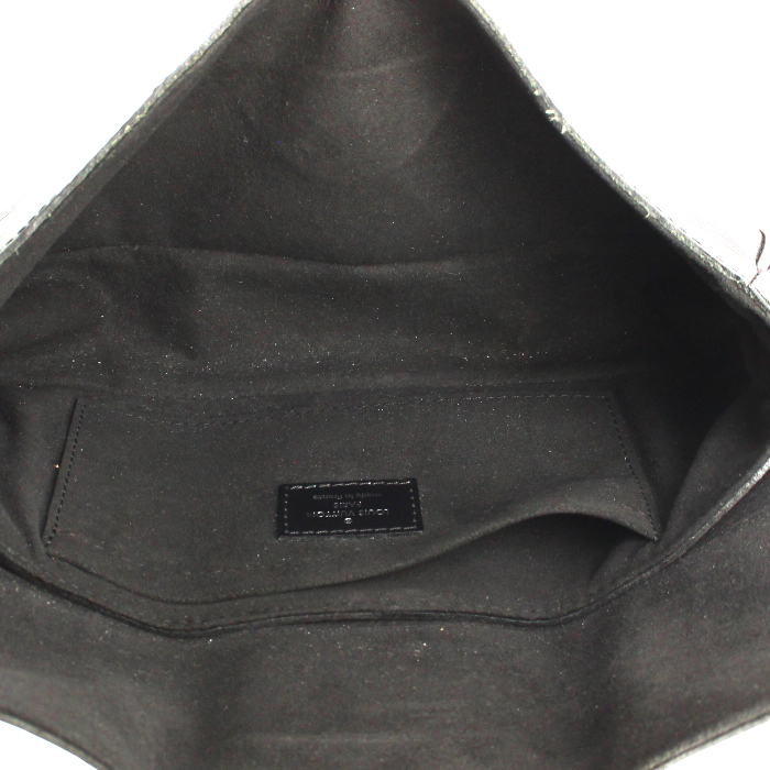Louis Vuitton Montaigne handbag/clutch in black epi leather - Detail D2