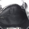 Bolso de mano Chloé en cuero irisado negro - Detail D4 thumbnail