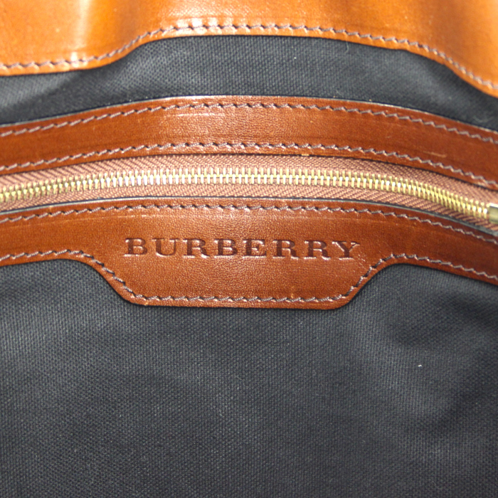 Burberry handbag in beige Haymarket canvas and brown leather - Detail D4