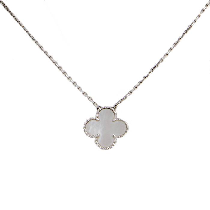 Collana Van Cleef & Arpels Alhambra Vintage in oro bianco e madreperla bianca