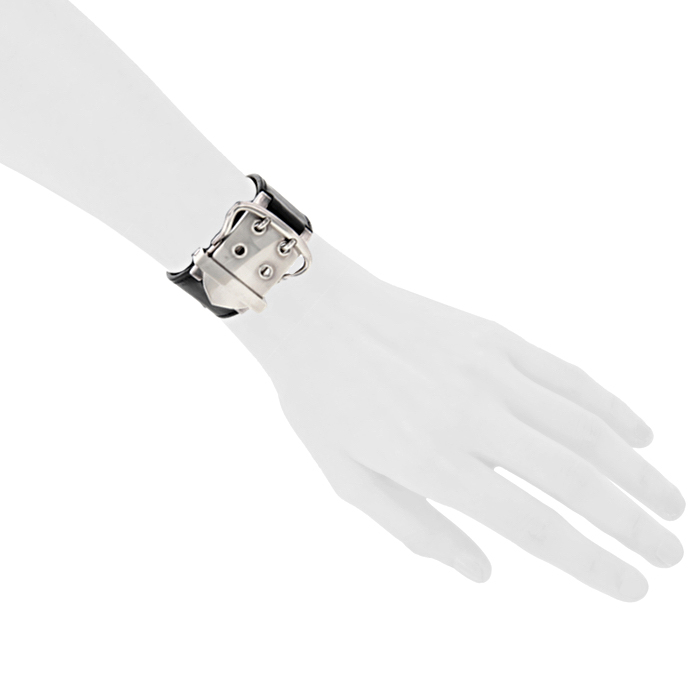 Brazalete Hermes Boucle Sellier en plata y cuero negro - Detail D1