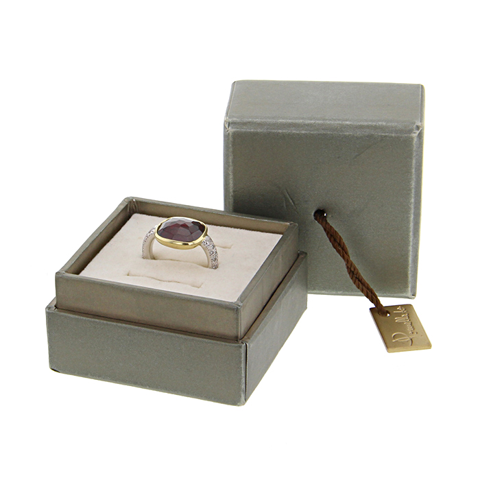 Pomellato Capri ring in yellow gold,  white gold and diamonds and in garnet - Detail D2