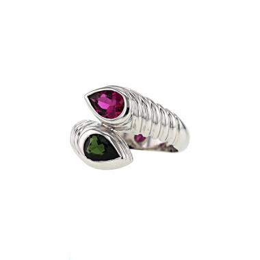 Sortija Bulgari Serpenti en oro blanco,  turmalina verde y turmalina rosa