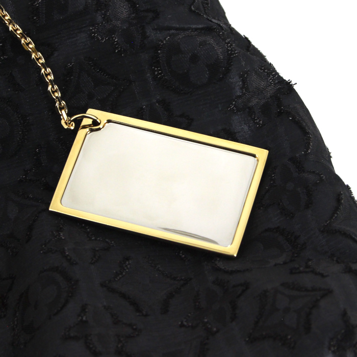 Louis Vuitton pouch in black monogram canvas - Detail D4