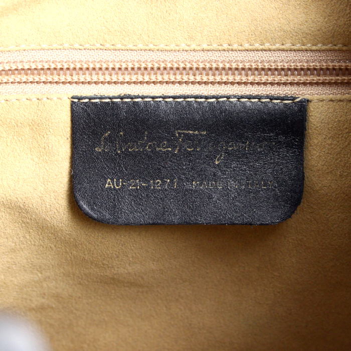 Bolso de mano Salvatore Ferragamo en cuero negro - Detail D3