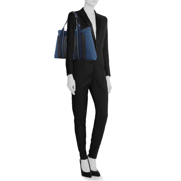 Bolso Cabás Hermes Toto Bag - Shop Bag en lona azul y cuero negro - Detail D1
