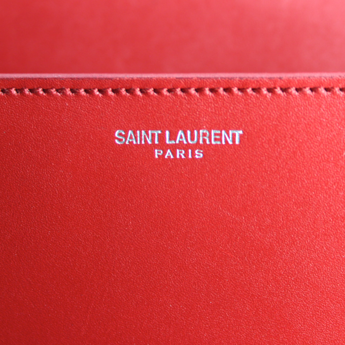 Saint Laurent handbag in red leather - Detail D3