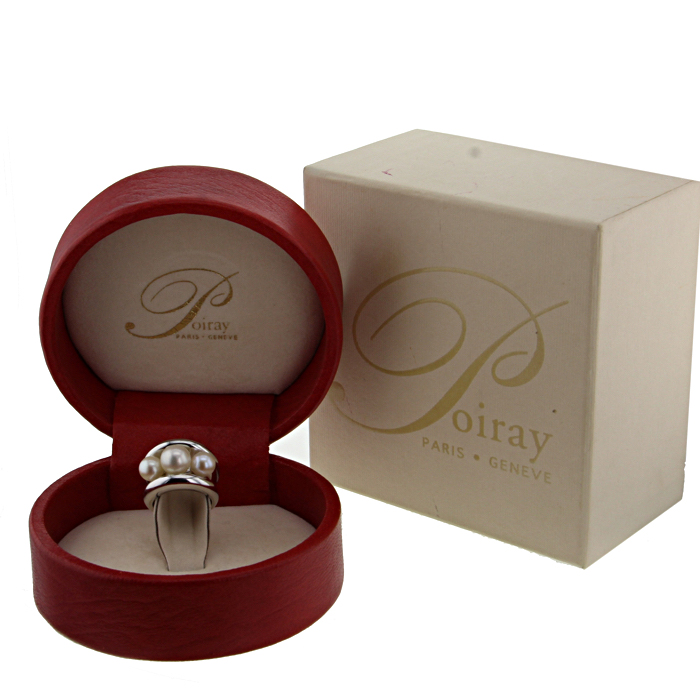 Sortija Poiray Fidji modelo grande en oro blanco y perlas blancas - Detail D2