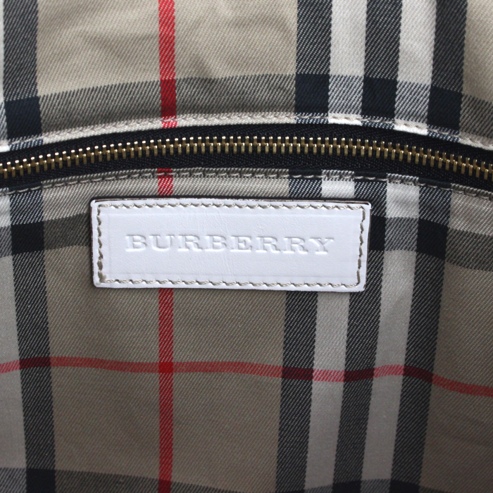 Sac à main Burberry en cuir grainé blanc - Detail D3