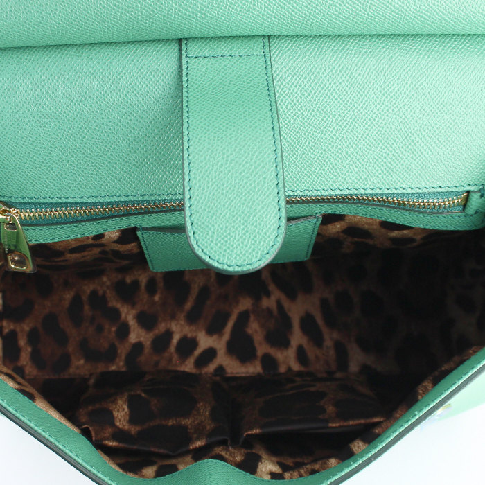 Dolce
Gabbana large model handbag in green grained leather - Detail D3