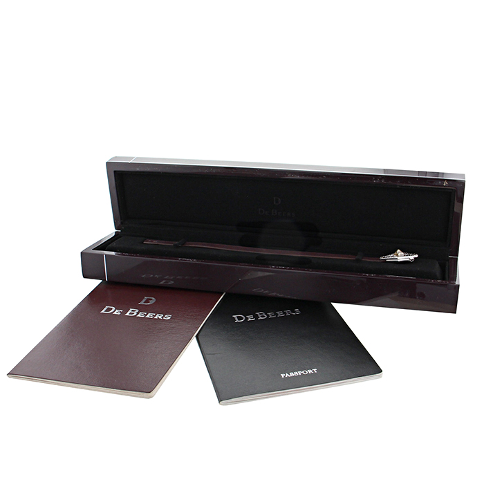 De Beers Talisman bracelet in white gold,  diamonds and rough diamond