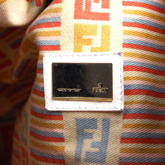 Fendi handbag in blue denim canvas and white leather - Detail D3