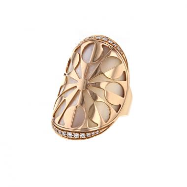 Bulgari Intarsio ring in pink gold,  diamonds and mother of pearl