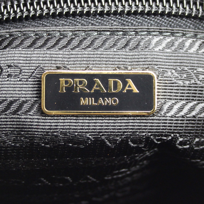 Bolso de mano Prada en lona negra y charol negro - Detail D3