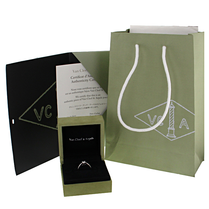 Sortija solitaria Van Cleef & Arpels Bonheur en platino y en diamante - Detail D2