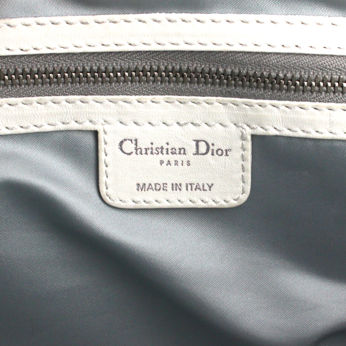 Bolso de mano Dior en lona Monogram y cuero beige - Detail D3