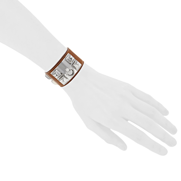 Hermes Médor cuff bracelet in palladium and Barenia leather - Detail D1