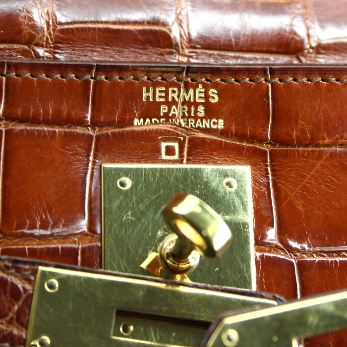 Hermes Kelly 32 cm handbag in havana brown alligator - Detail D4