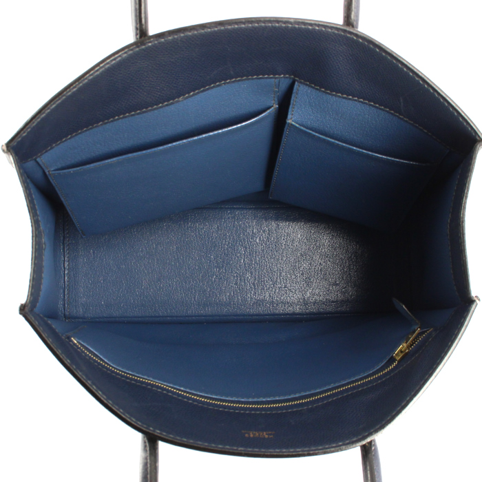 Hermes White Bus - Detail D2