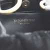 Bolso de noche Yves Saint Laurent en satén negro - Detail D3 thumbnail