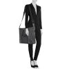 Porta-documentos Louis Vuitton en lona a cuadros y cuero negro - Detail D2 thumbnail