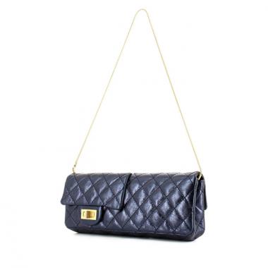 Bolso/bolsito Chanel en cuero acolchado azul