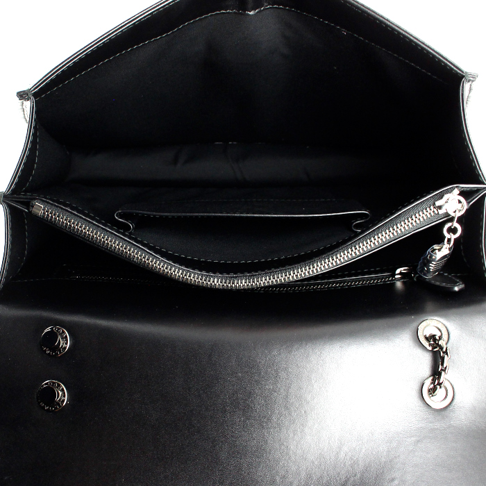 Bolso de mano Bulgari Serpenti en cuero negro - Detail D3