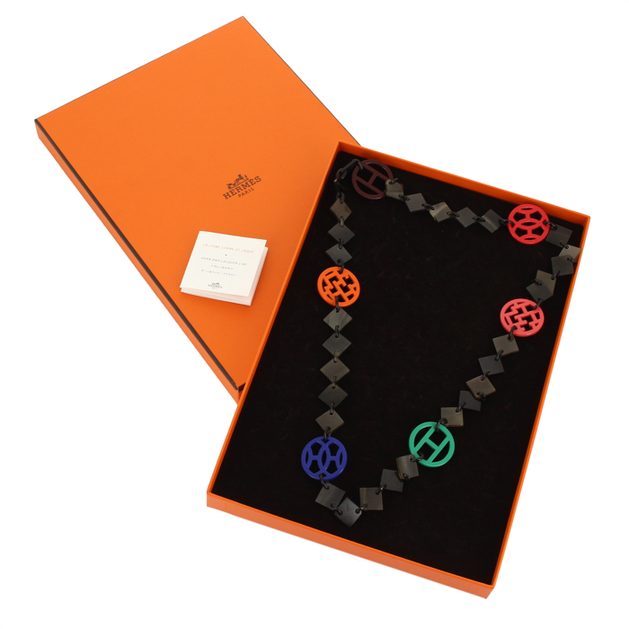 Collar Hermes Léna en cuerno y esmalte multicolor - Detail D2