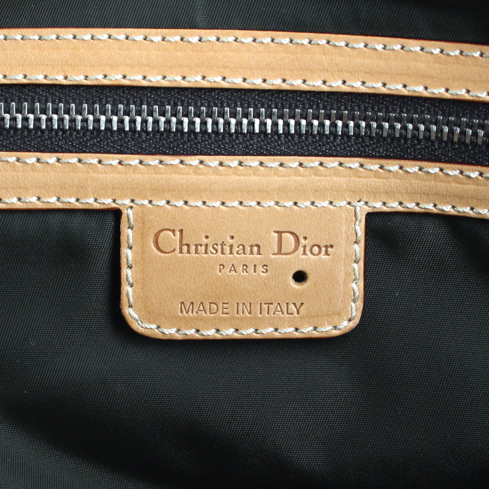 Sac à main Dior en toile monogram marron et cuir naturel - Detail D3