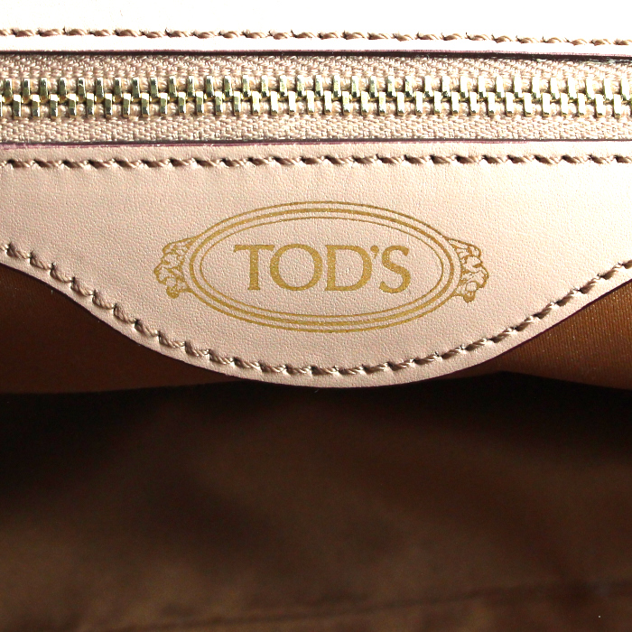 Bolso de mano Tod's en cuero beige y rosa - Detail D4
