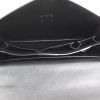 Porte-documents Louis Vuitton en cuir taiga noir  - Detail D2 thumbnail