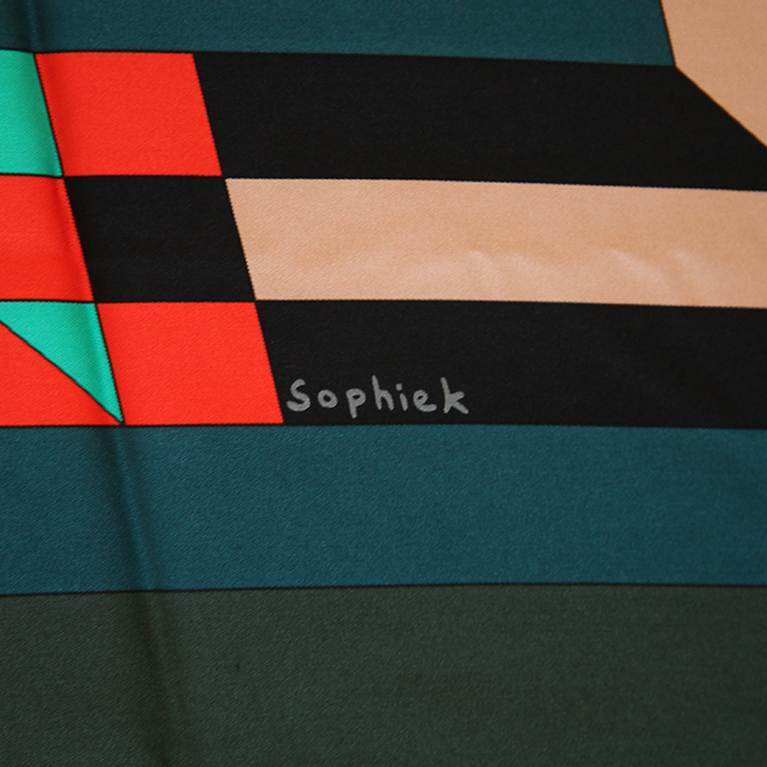 Hermes scarf in green, red and black twill silk - Detail D2