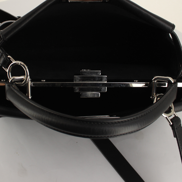 Sac à main Fendi Peekaboo moyen modèle en cuir noir - Detail D3