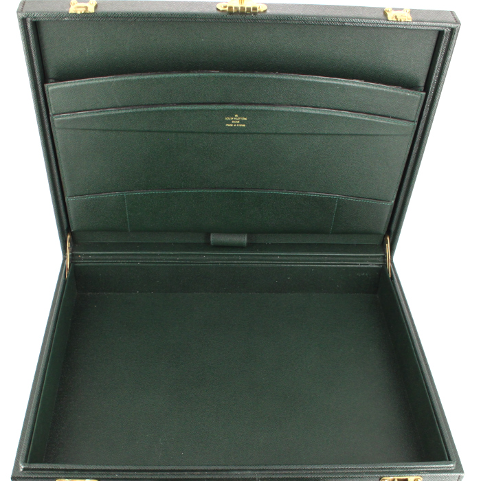Louis Vuitton President briefcase in green taiga leather - Detail D2