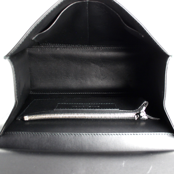 Sac à main Balenciaga en cuir noir - Detail D3