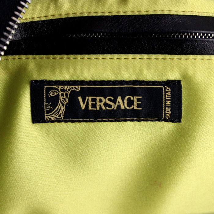 Bolso de mano Versace en cuero negro - Detail D3